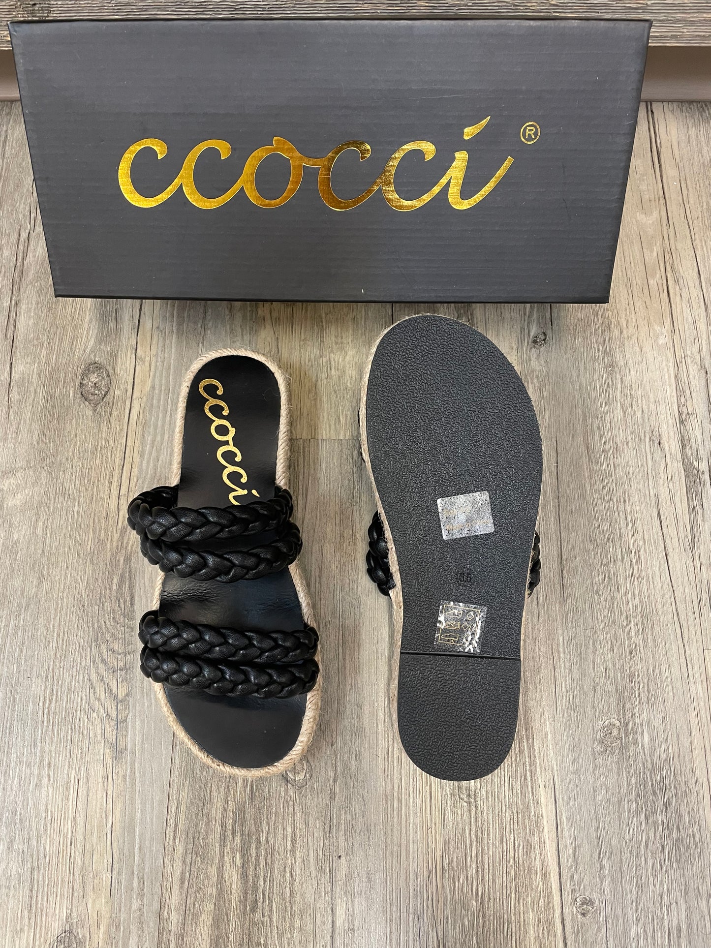 black ccocci sandals