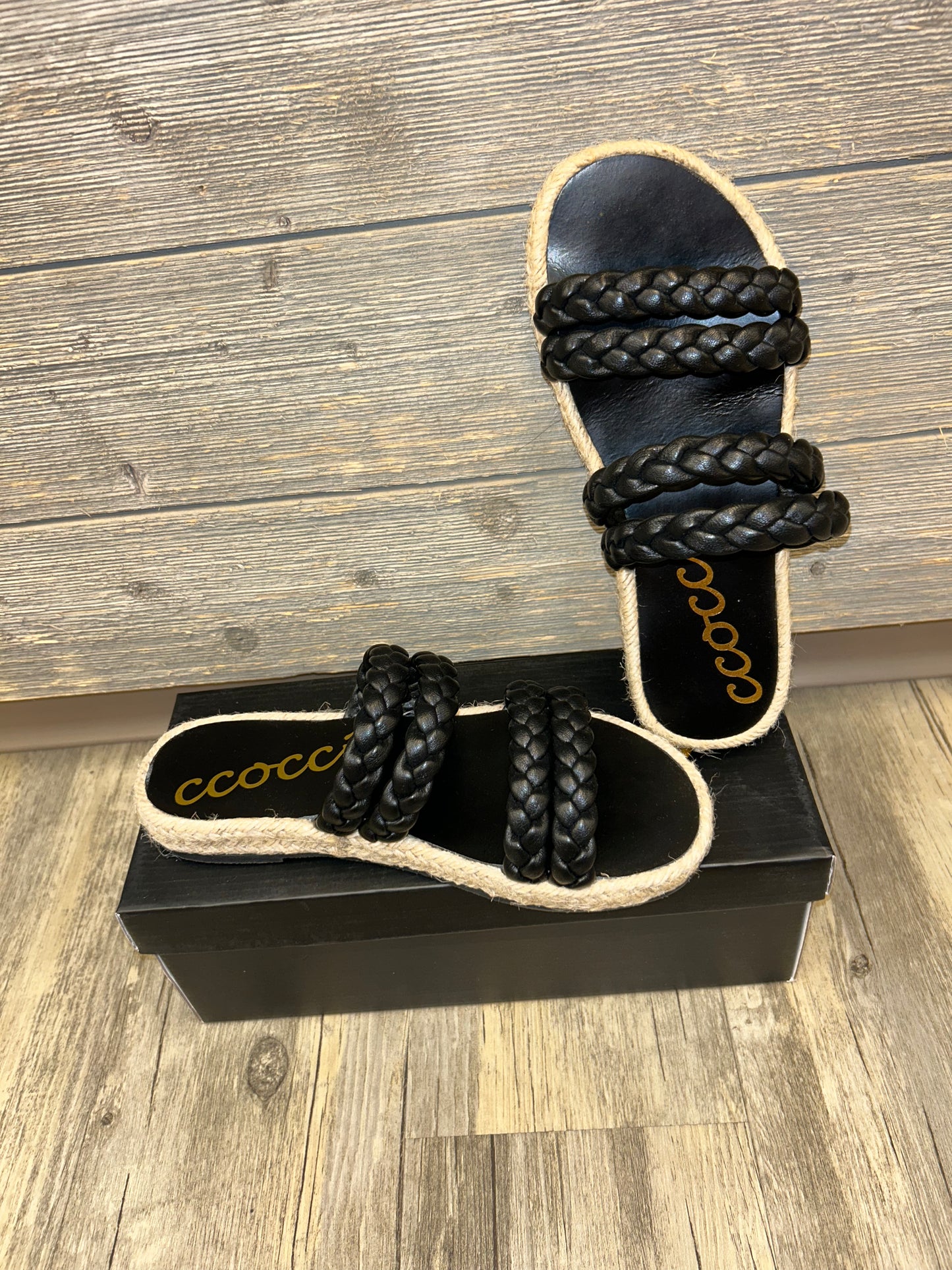 black ccocci sandals