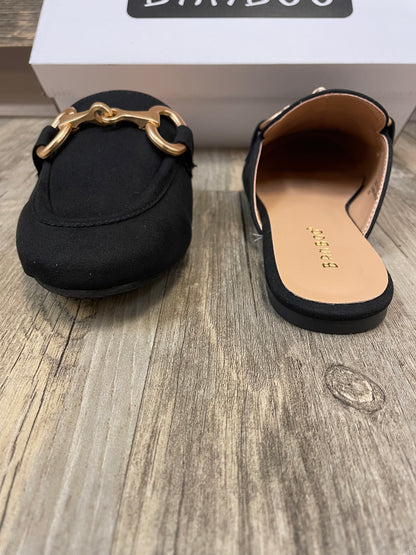 Black slip on mule w/buckle