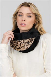 Leopard infinity scarf